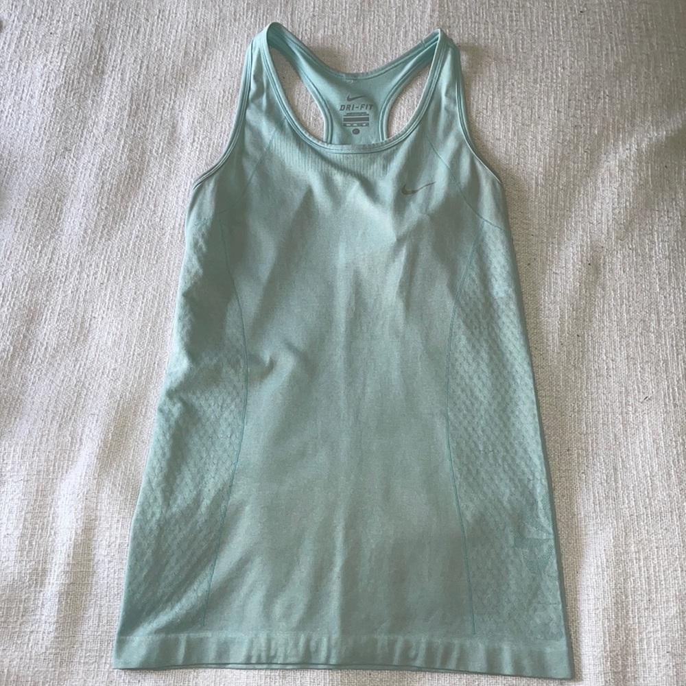 Nike Women’s Aqua Dri-FIT Racerback Tank Top